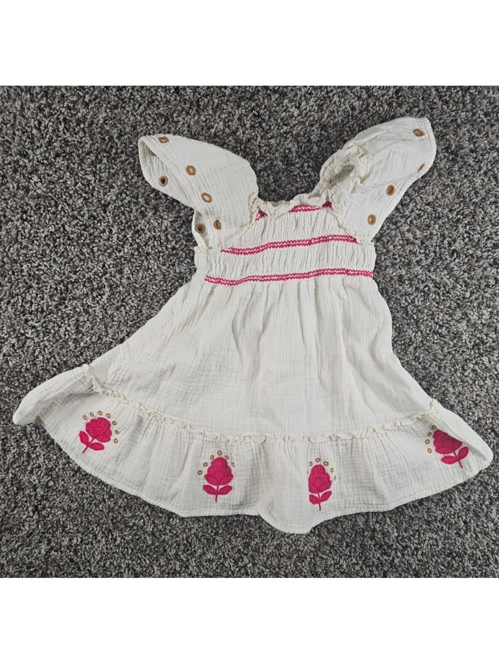 Zara Girls Sz 3T Smocked Short Sleeve Boho Dress White Red Embroidered Floral